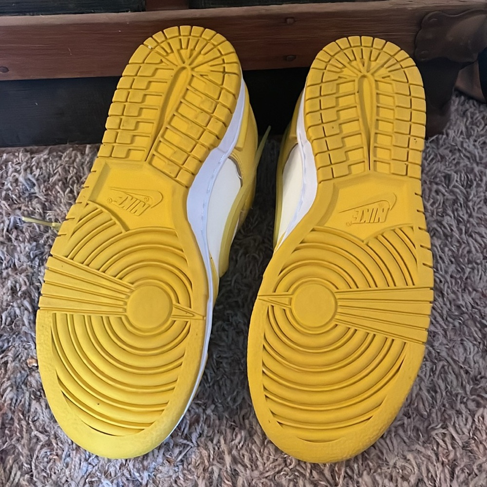 Nike Dunk Low Lemon Twist Vivid Sulfur Woman's  8 only worn in dance competition - Picture 5 of 5
